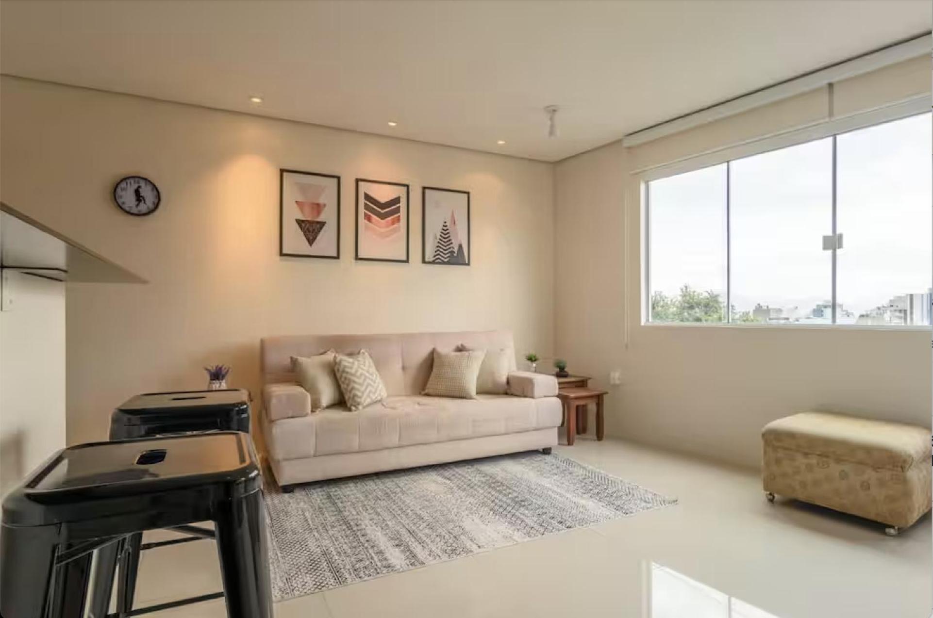 Apartamento com Vista do Mar